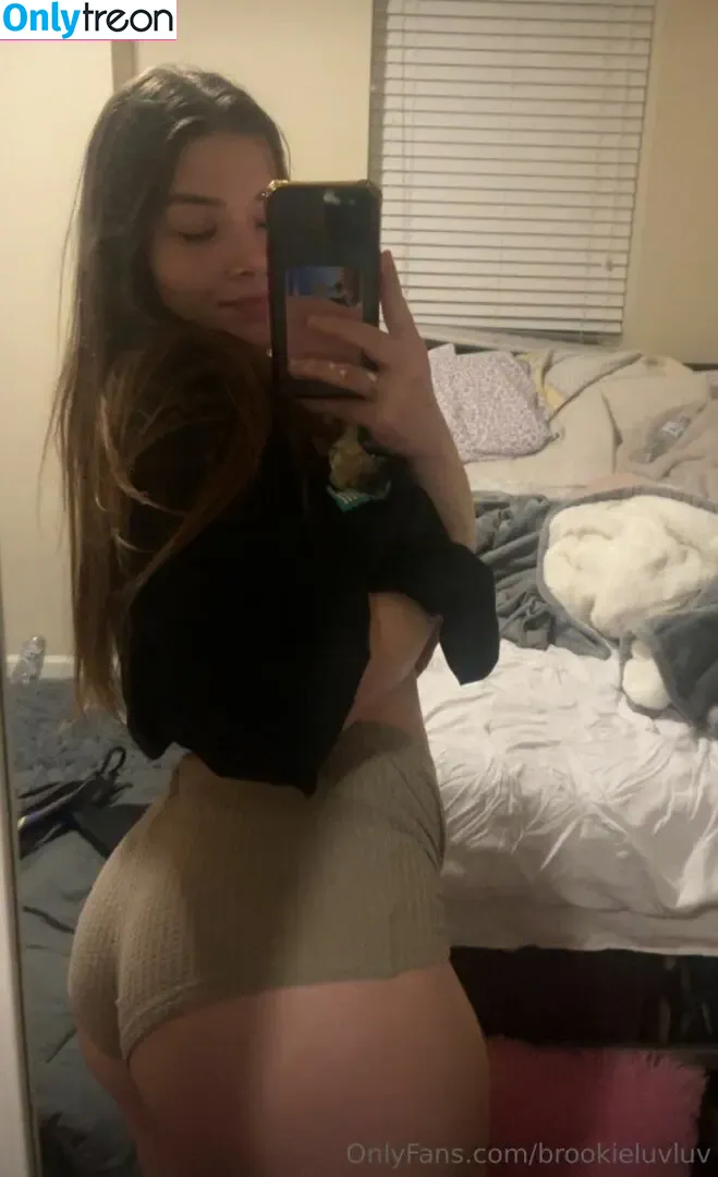 Nina Riojas nude photo #0001 (brookieluvluv / ninjariojas)