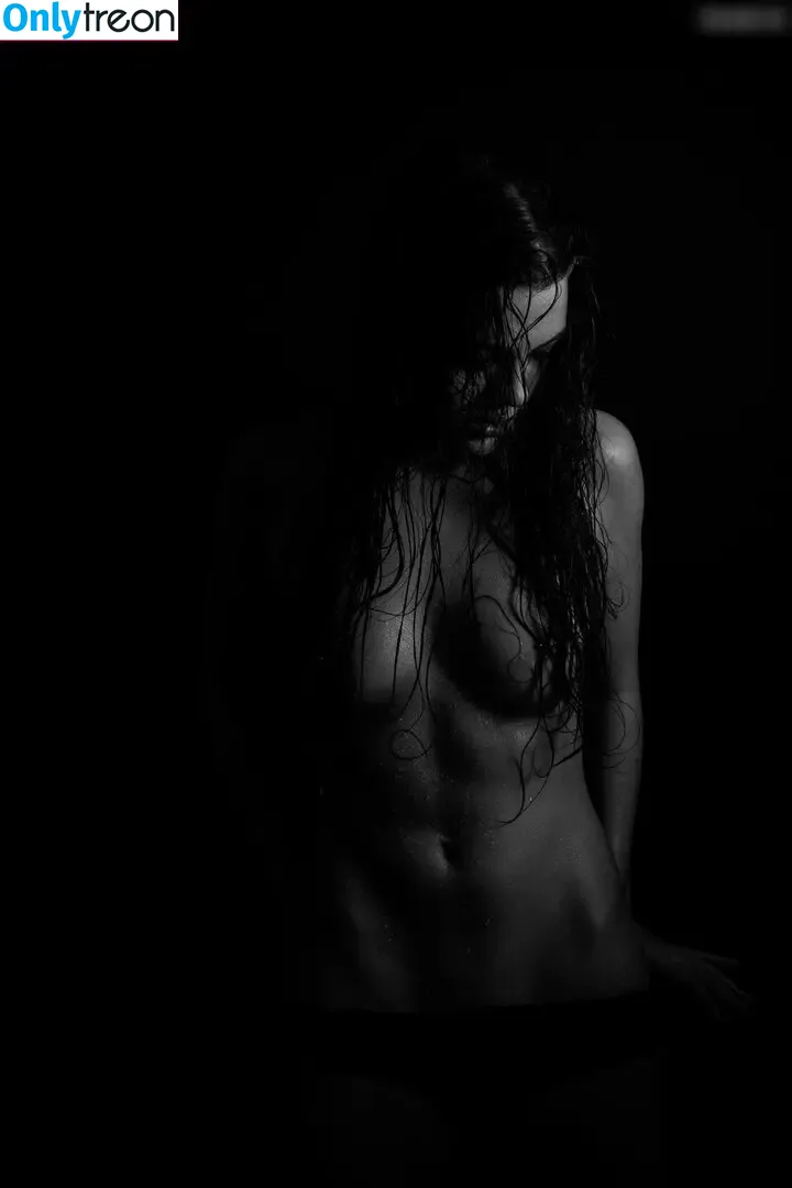 NineLives nude photo #0041 (ninelives.model)