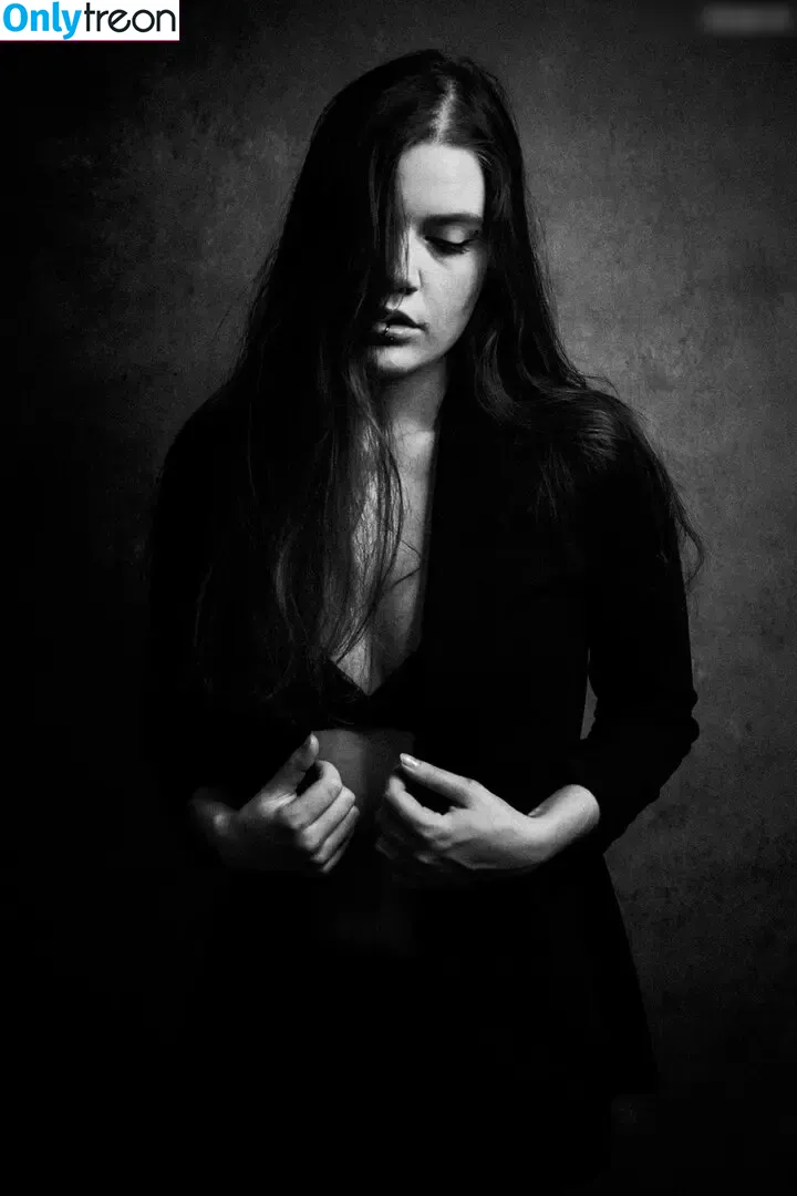 NineLives nude photo #0042 (ninelives.model)
