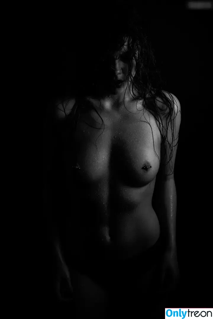 NineLives nude photo #0043 (ninelives.model)