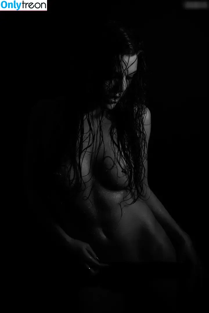 NineLives nude photo #0044 (ninelives.model)
