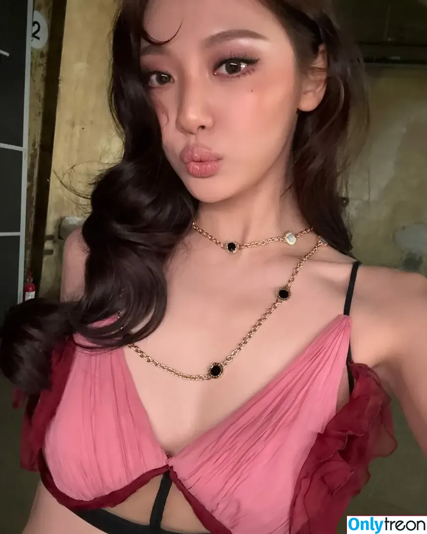 Ningning (æspa nude photo #0753 (aespa / imnotningning / littlechopper)