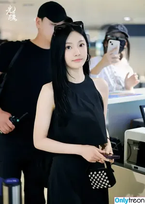 Ningning (æspa / aespa / imnotningning / littlechopper nude photo #1004