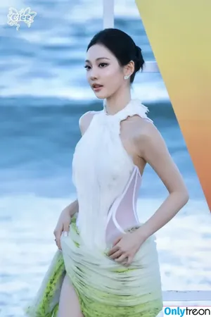 Ningning (æspa / aespa / imnotningning / littlechopper nude photo #1021