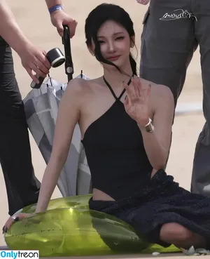 Ningning (æspa / aespa / imnotningning / littlechopper nude photo #1035