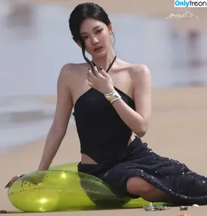 Ningning (æspa / aespa / imnotningning / littlechopper nude photo #1040