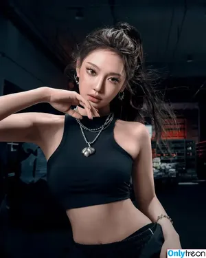 Ningning (æspa / aespa / imnotningning / littlechopper nude photo #1066