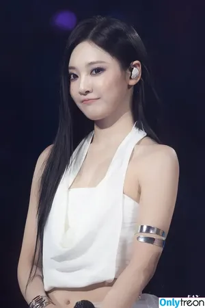Ningning (æspa / aespa / imnotningning / littlechopper nude photo #1196