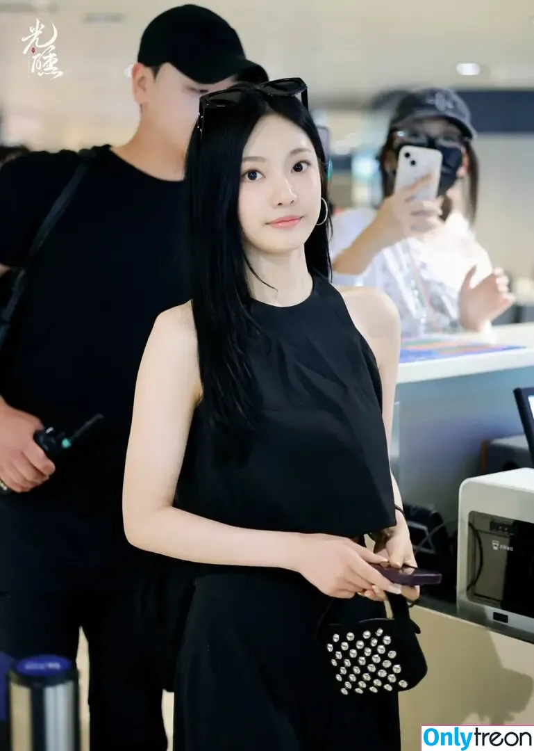 Ningning (æspa nude photo #1004 (aespa / imnotningning / littlechopper)