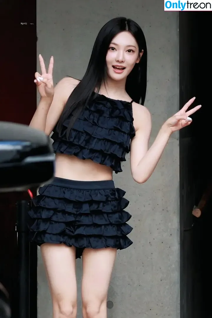 Ningning (æspa nude photo #1283 (aespa / imnotningning / littlechopper)