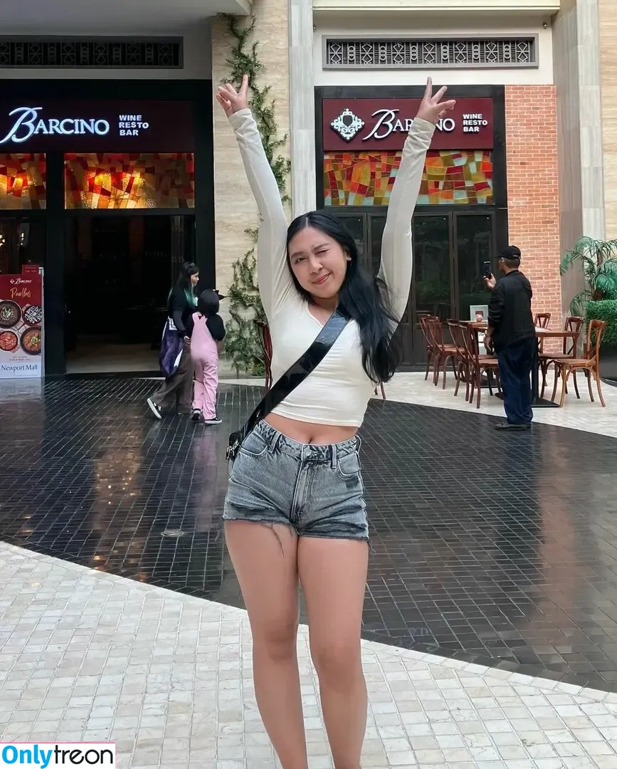 nininplays nude photo #0005 (280042134 / sea.pascual)