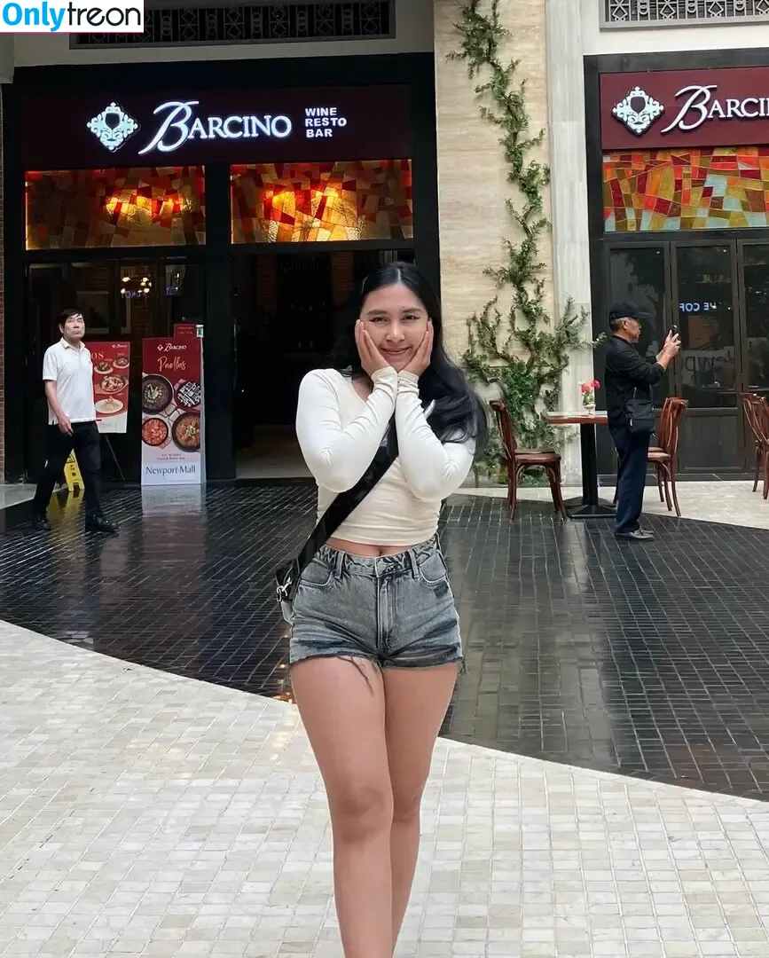 nininplays nude photo #0006 (280042134 / sea.pascual)