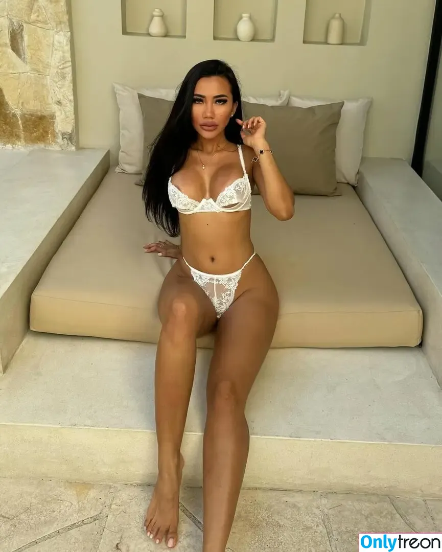 Nissadelia nude photo #0002 (nissaadere)