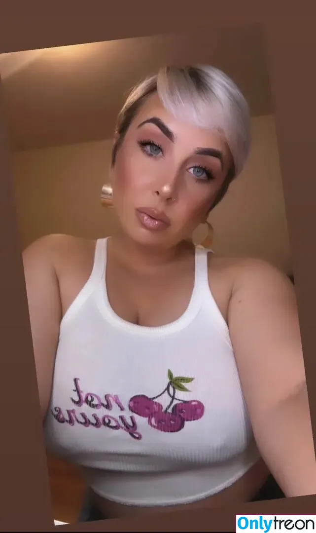 nitaaababyy nude photo #0004 (nitaaababy)