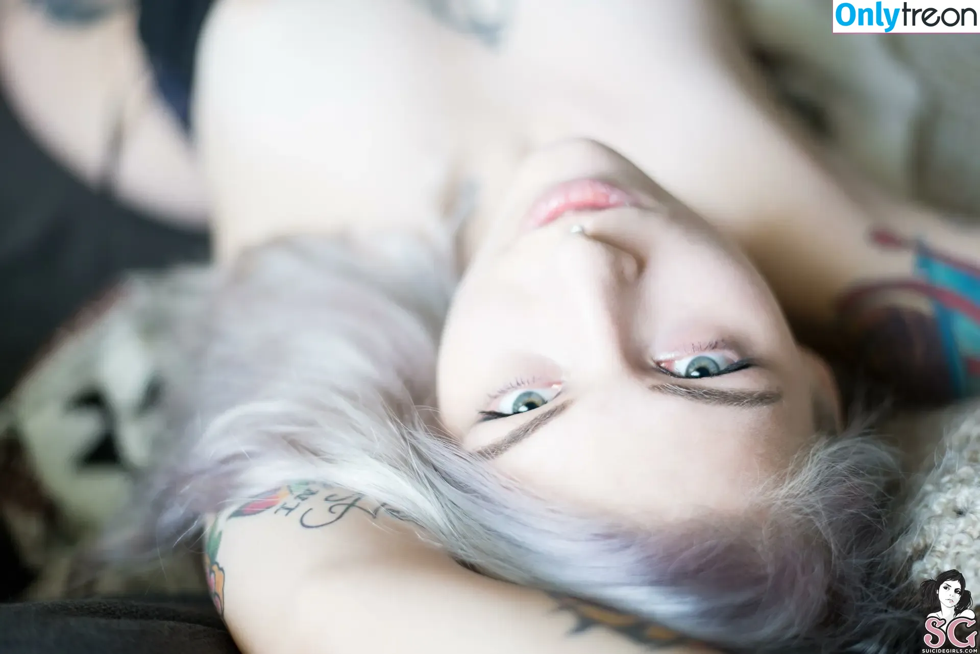 Nixie nude photo #0032 (drinknixie / nixiethedoll)