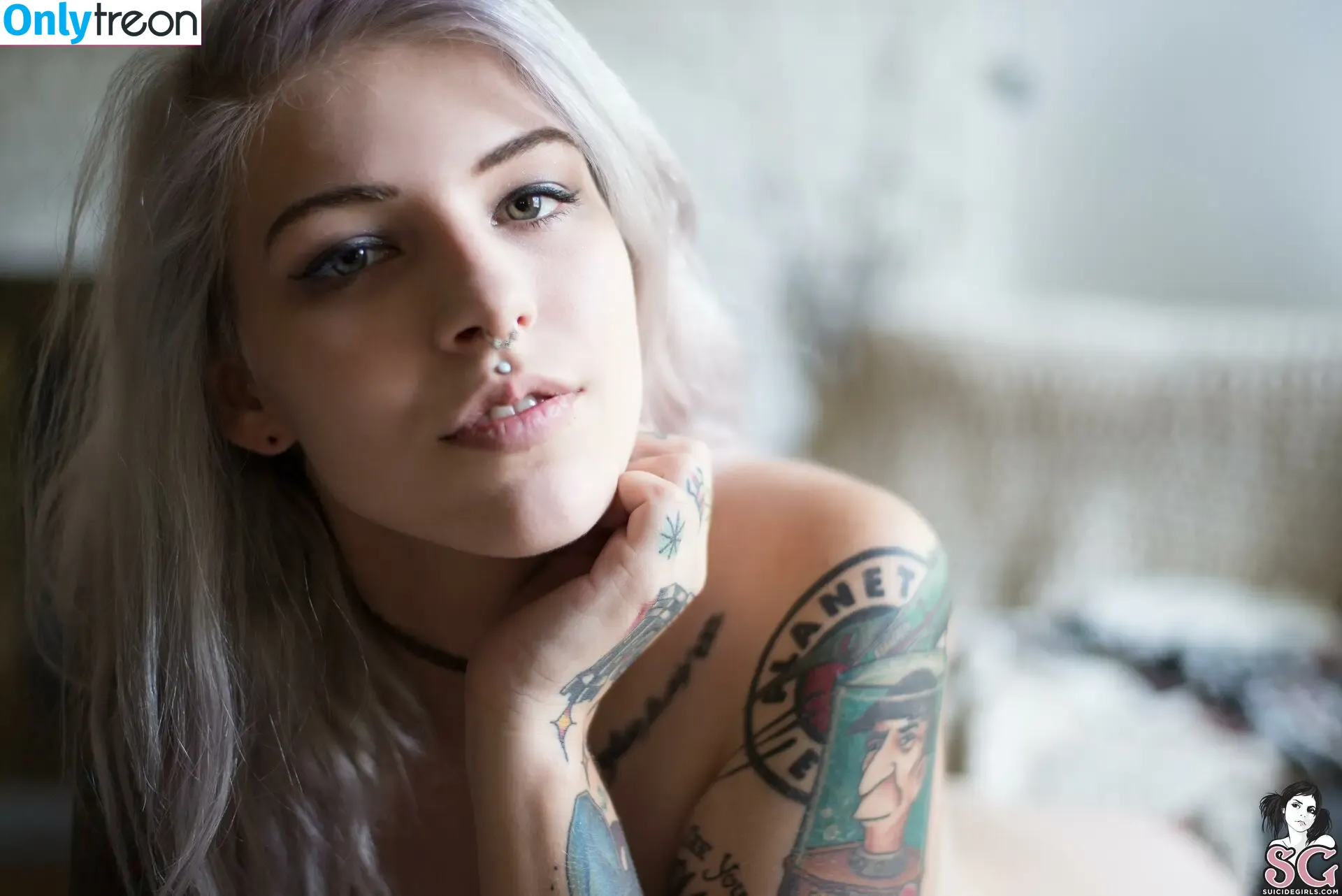 Nixie nude photo #0054 (drinknixie / nixiethedoll)