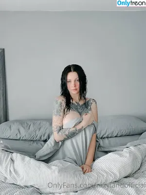 Nixy / eviloldsovl 🦇 / evilsovl / nicole / nixylandofficial nude photo #0585