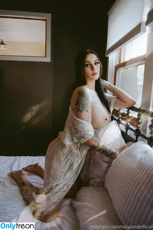 Nixy / eviloldsovl 🦇 / evilsovl / nicole / nixylandofficial nude photo #0759