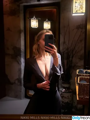  nude photo #0007