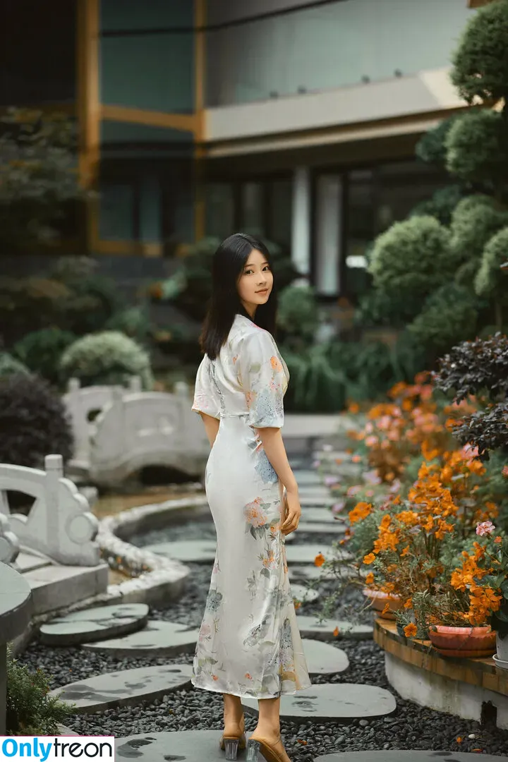 nnian_ nude photo #0419 (nianlin / nnian_011)