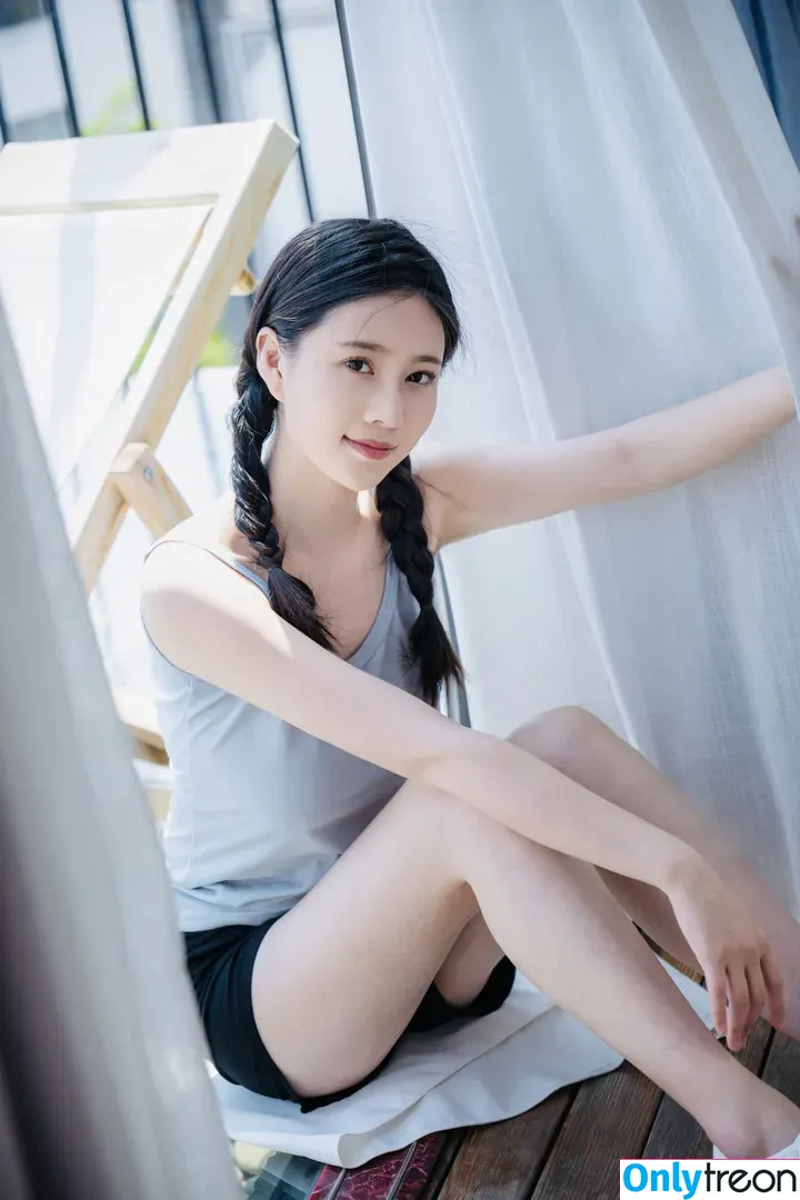 nnian_ nude photo #0524 (nianlin / nnian_011)