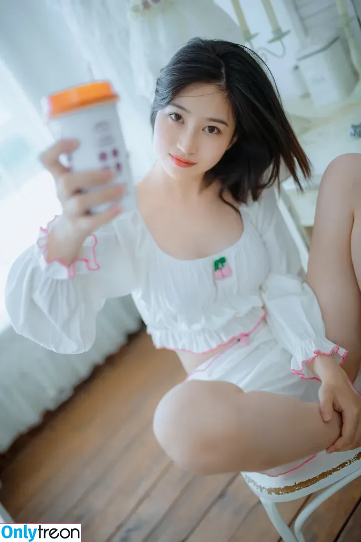 nnian_ nude photo #0540 (nianlin / nnian_011)
