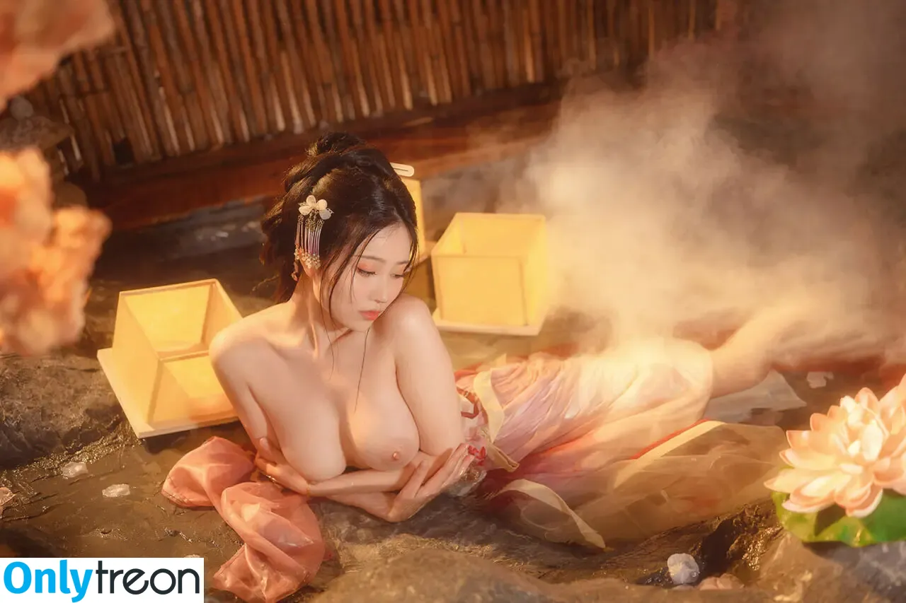 nnian_ nude photo #0625 (nianlin / nnian_011)