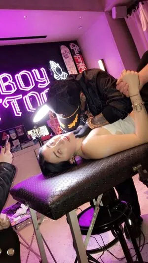 Noah Cyrus / noahcyrus nude photo #0067