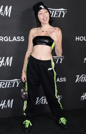Noah Cyrus / noahcyrus nude photo #0125