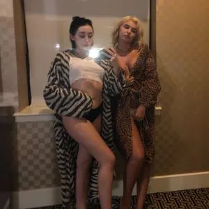 Noah Cyrus / noahcyrus nude photo #0132