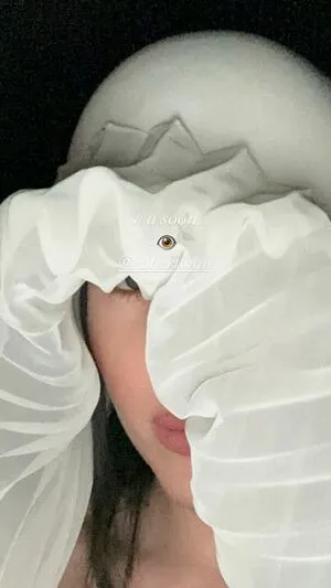 Noah Cyrus / noahcyrus nude photo #0253