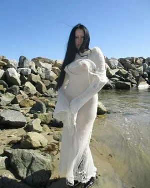 Noah Cyrus / noahcyrus nude photo #0359