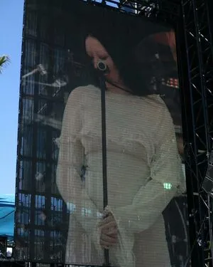 Noah Cyrus / noahcyrus nude photo #0360