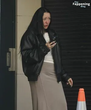 Noah Cyrus / noahcyrus nude photo #0397