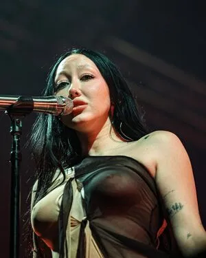 Noah Cyrus / noahcyrus nude photo #0419