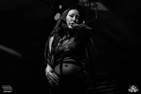 Noah Cyrus / noahcyrus nude photo #0432