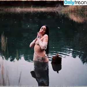 Noah Cyrus / noahcyrus nude photo #0601