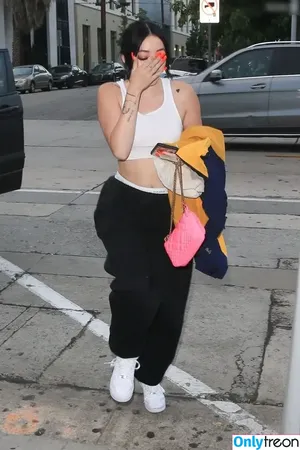 Noah Cyrus / noahcyrus nude photo #0620