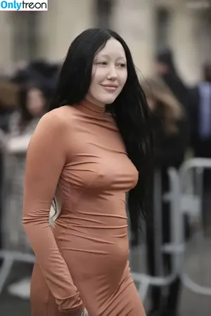 Noah Cyrus / noahcyrus nude photo #0634