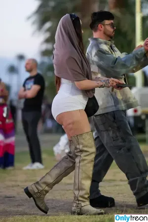 Noah Cyrus / noahcyrus nude photo #0907