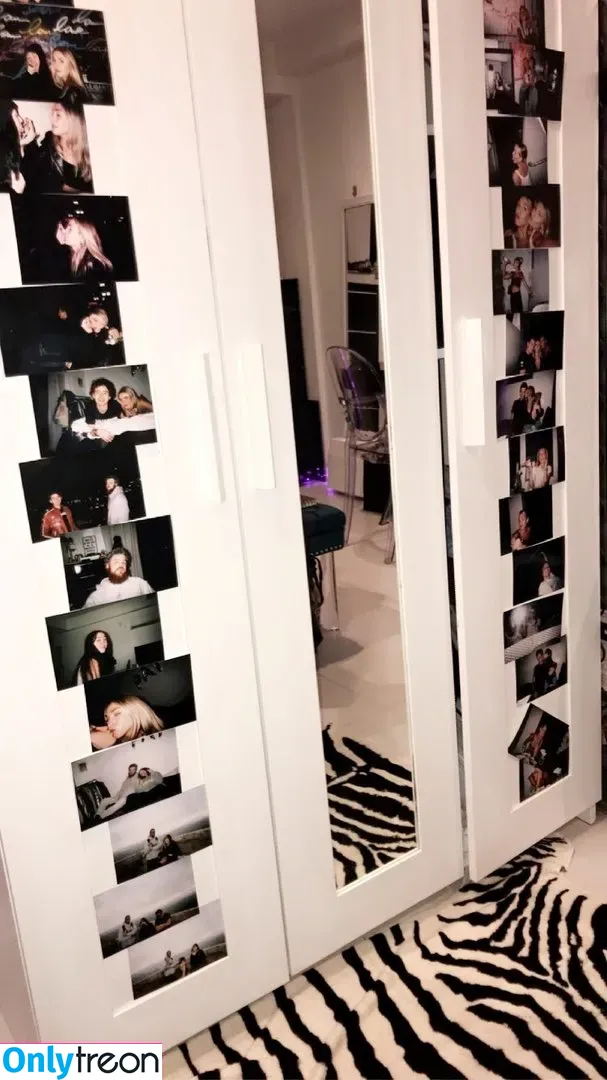 Noah Cyrus nude photo #0073 (noahcyrus)