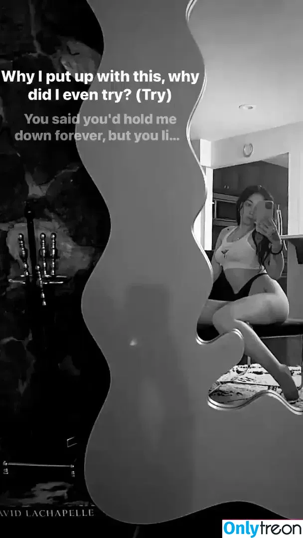 Noah Cyrus nude photo #0142 (noahcyrus)