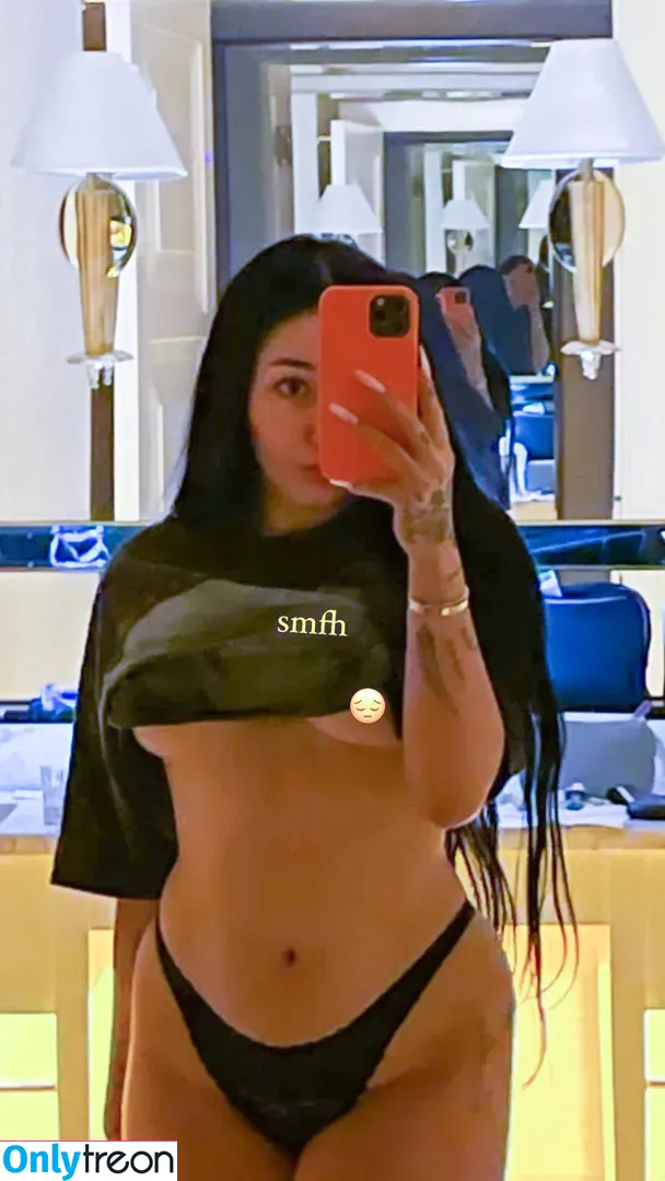 Noah Cyrus nude photo #0143 (noahcyrus)