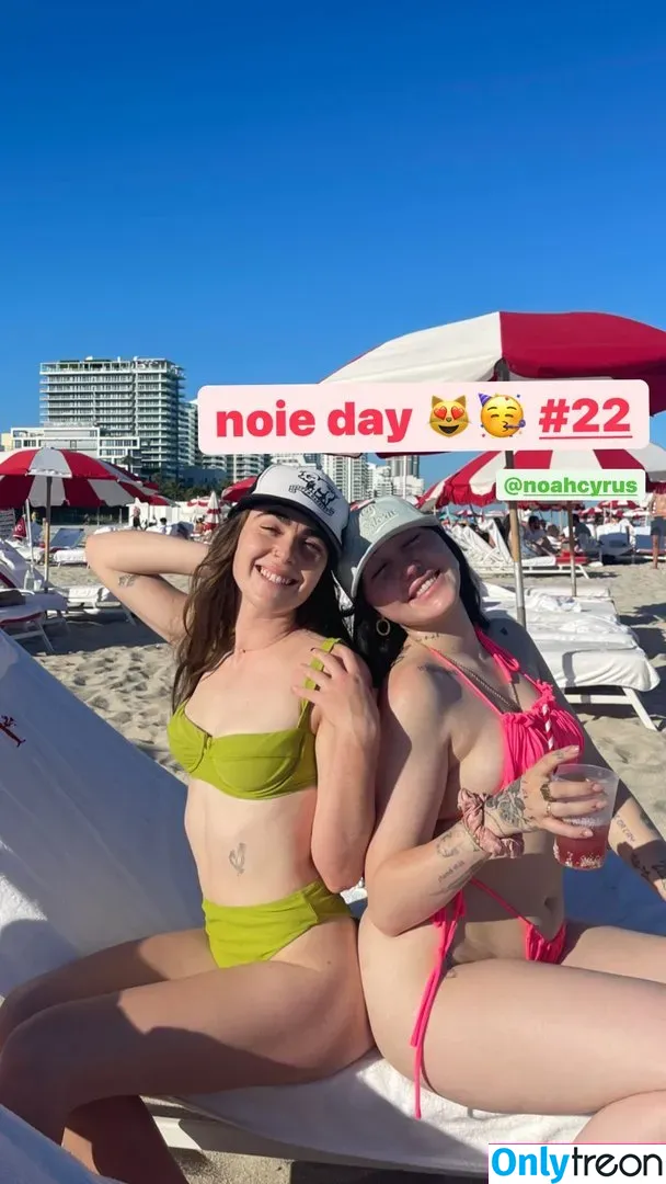Noah Cyrus nude photo #0147 (noahcyrus)