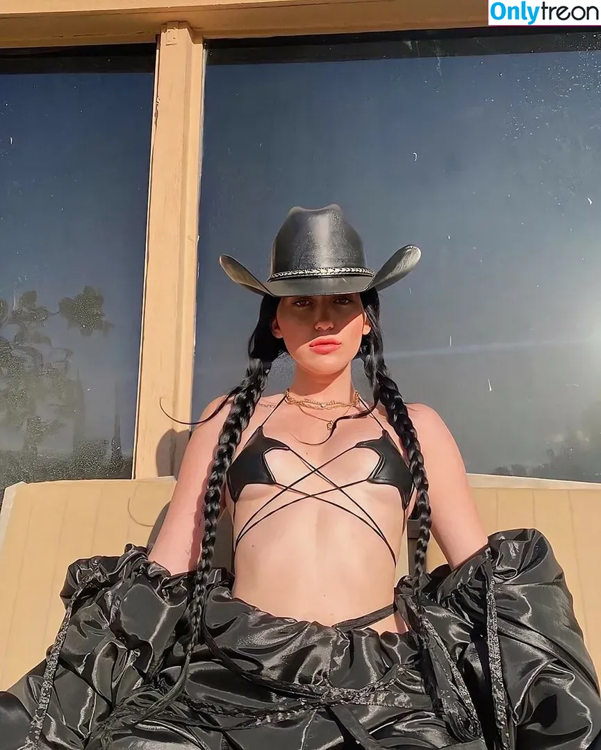 Noah Cyrus nude photo #0185 (noahcyrus)