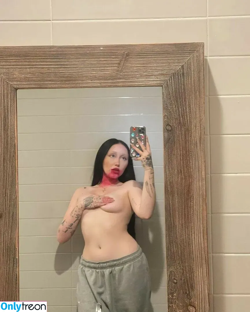 Noah Cyrus nude photo #0203 (noahcyrus)