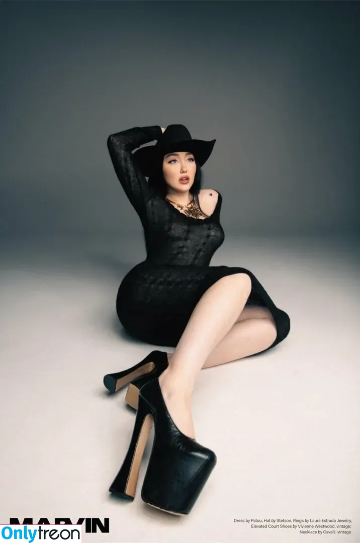 Noah Cyrus nude photo #0220 (noahcyrus)