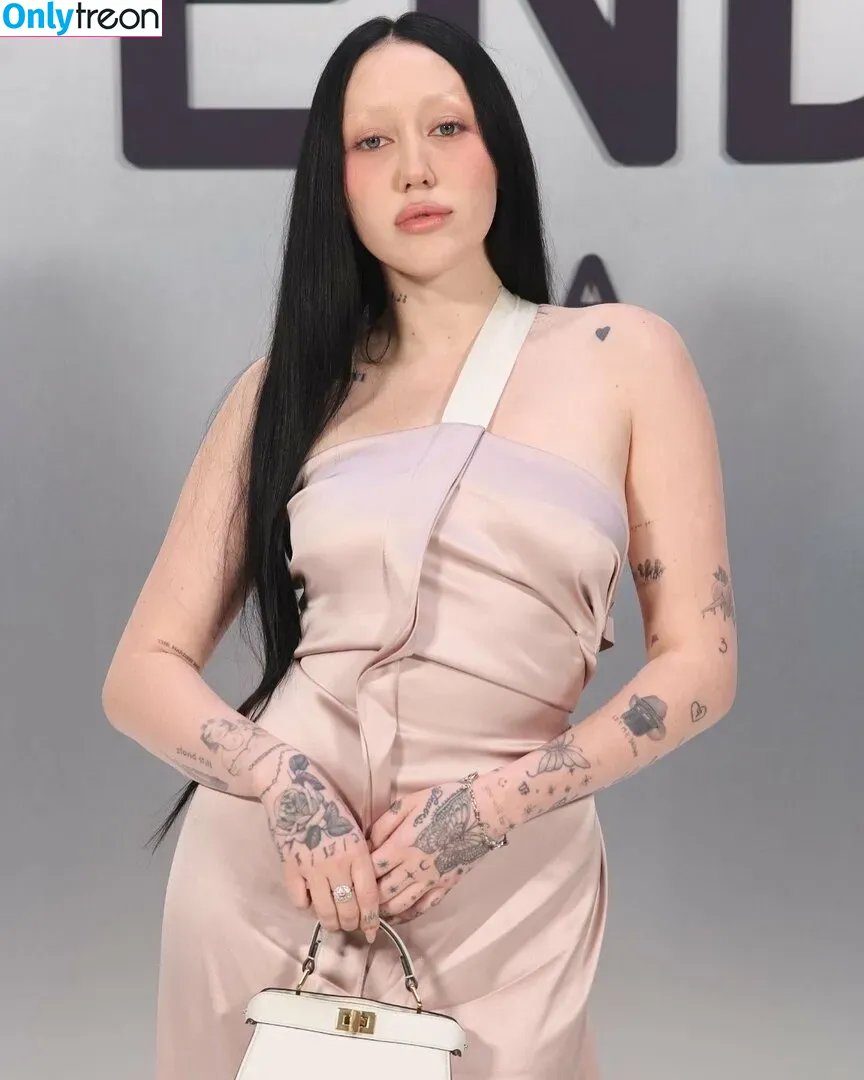 Noah Cyrus nude photo #0270 (noahcyrus)