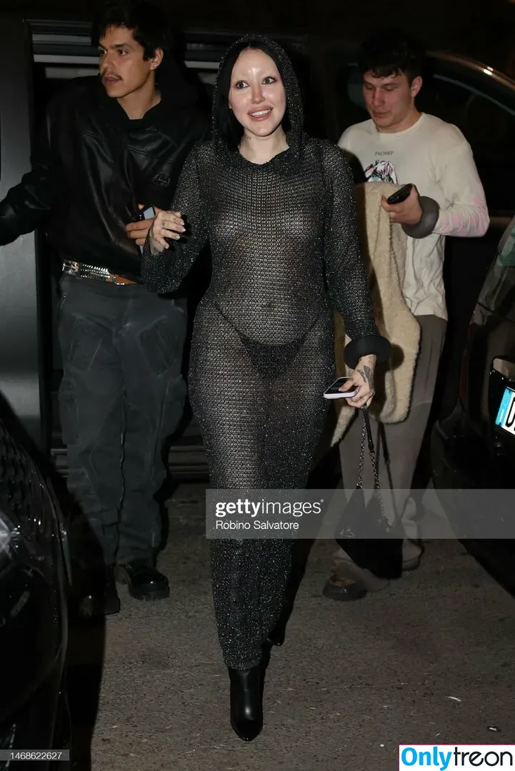 Noah Cyrus nude photo #0278 (noahcyrus)