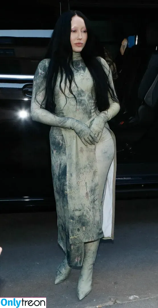 Noah Cyrus nude photo #0281 (noahcyrus)
